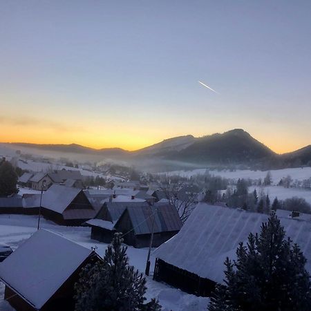 Ubytovanie Adam Apartman Sebesér Kültér fotó