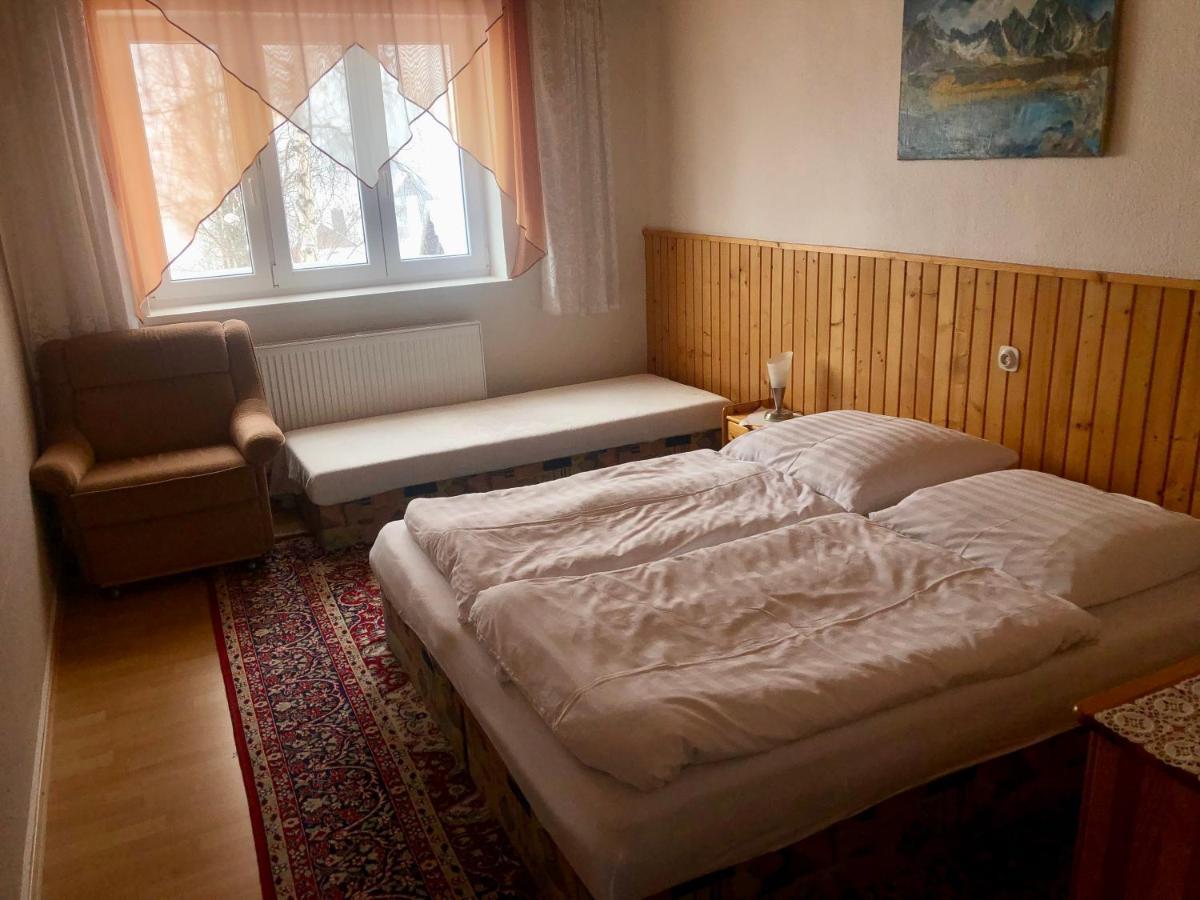 Ubytovanie Adam Apartman Sebesér Kültér fotó